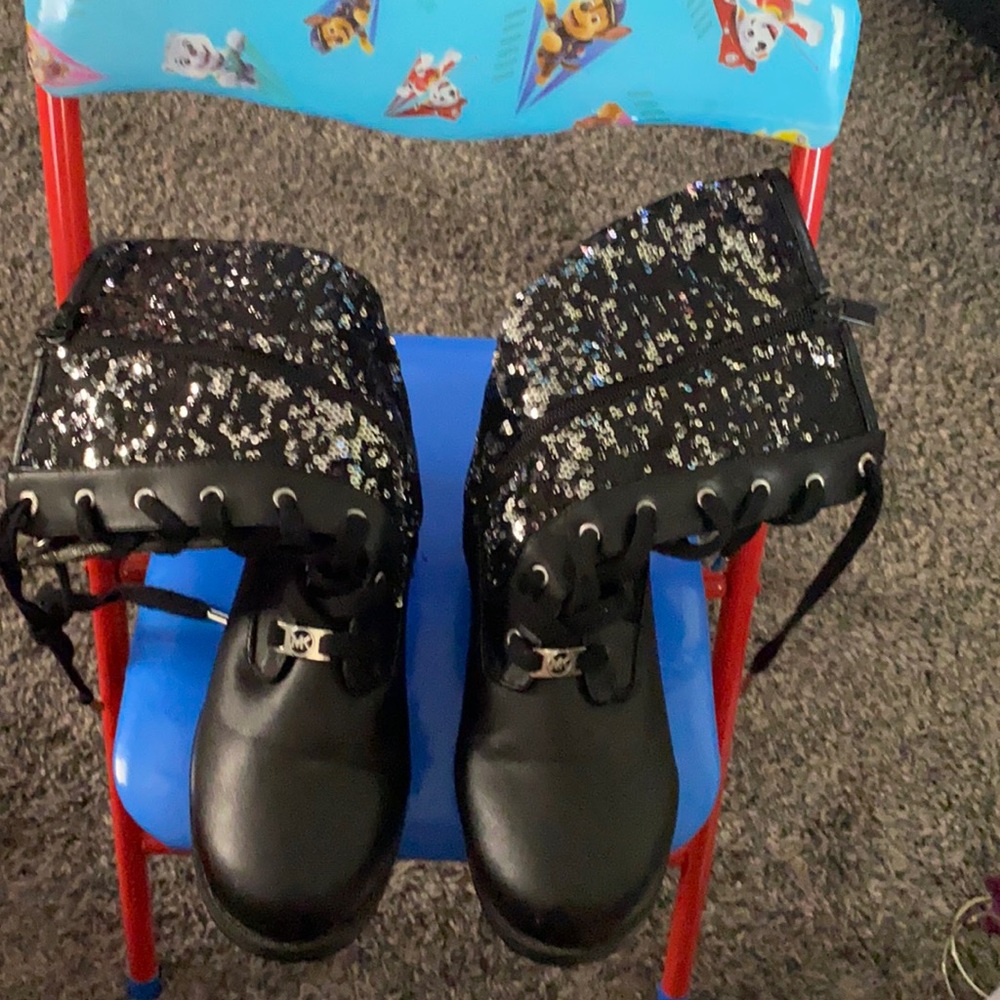 Michael Kors girl boots